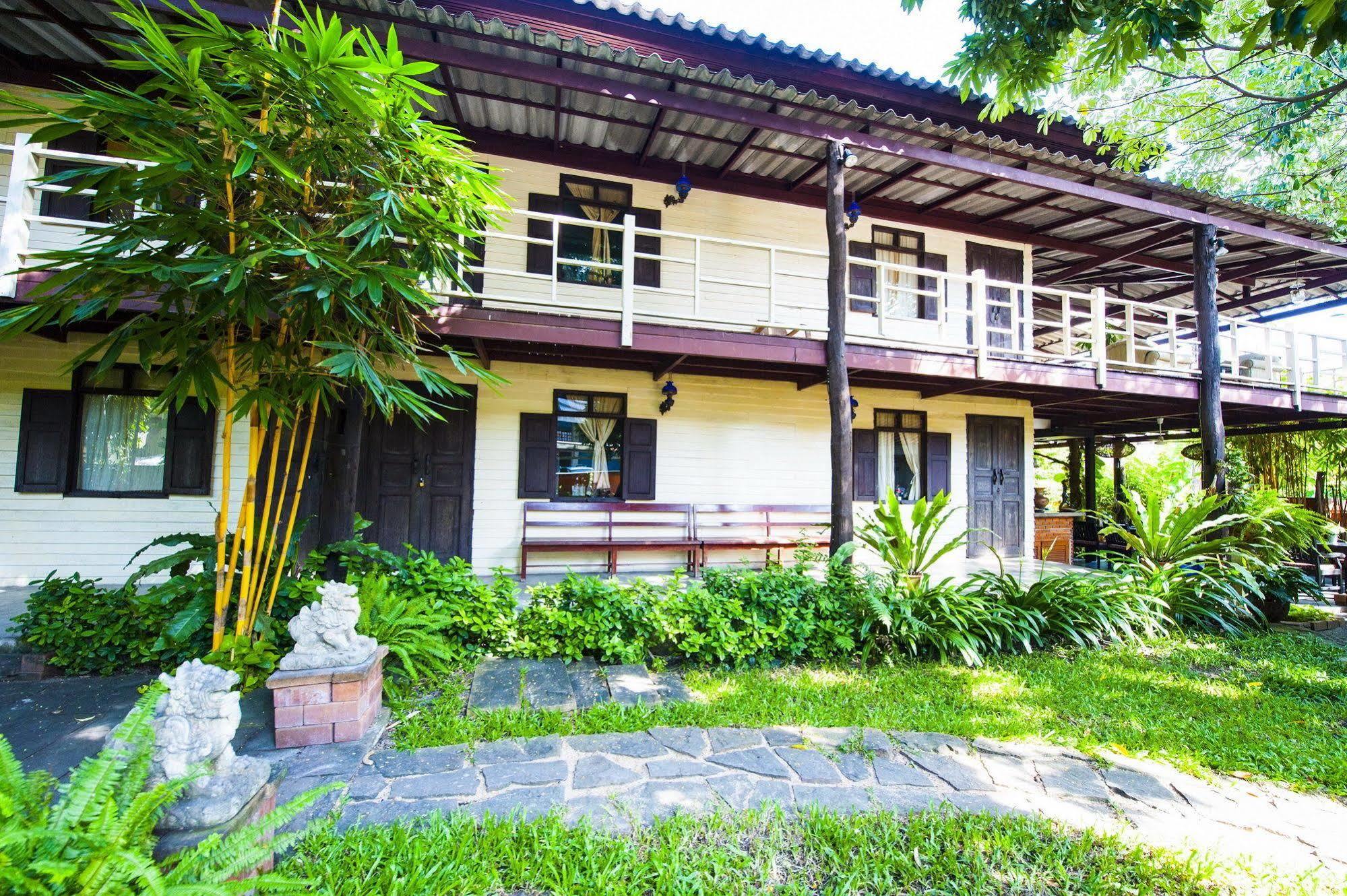 Hotel Smile House Boutique Chiang Mai Exterior foto