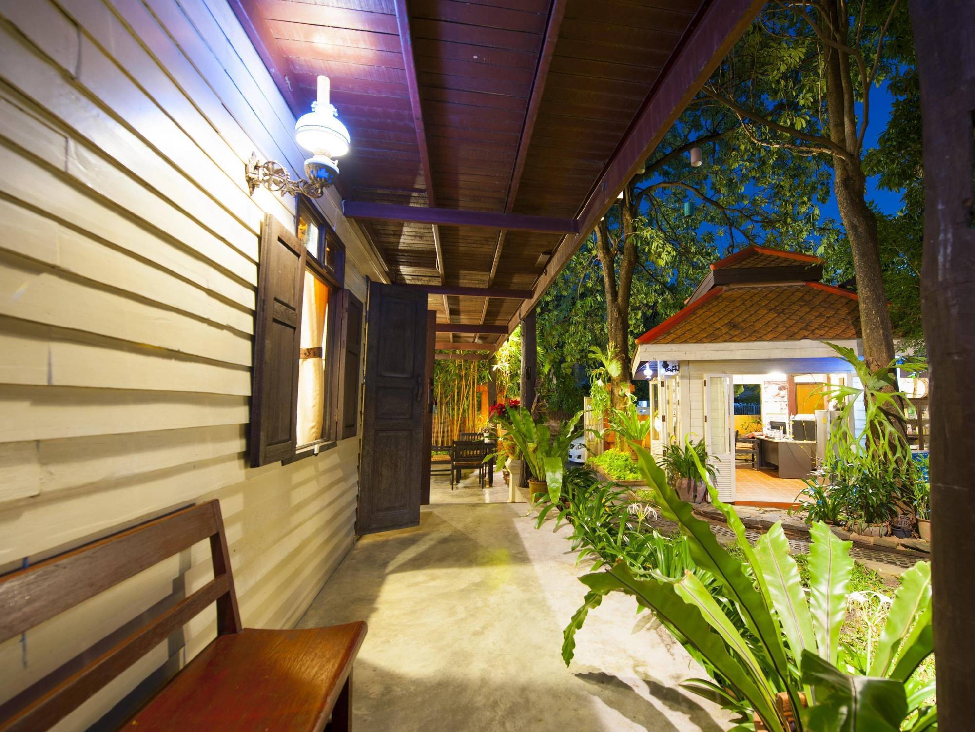 Hotel Smile House Boutique Chiang Mai Exterior foto