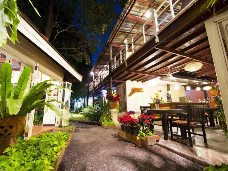 Hotel Smile House Boutique Chiang Mai Exterior foto
